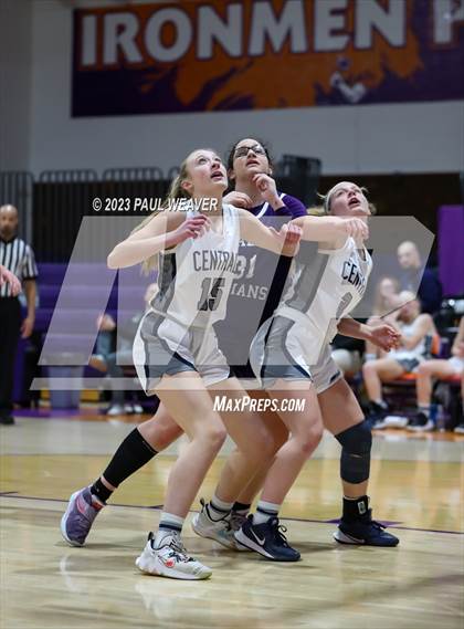 Thumbnail 2 in Central Columbia vs. Shamokin Area (PIAA District IV 4A Semi-final) photogallery.