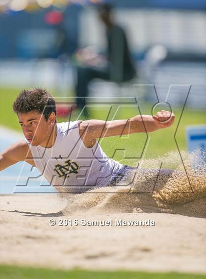 Thumbnail 3 in Bruin Legends of Track & Field Invitational photogallery.