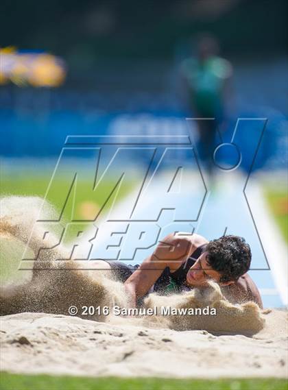 Thumbnail 2 in Bruin Legends of Track & Field Invitational photogallery.