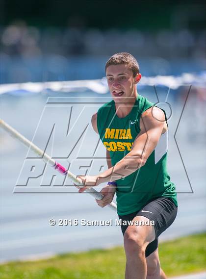 Thumbnail 1 in Bruin Legends of Track & Field Invitational photogallery.