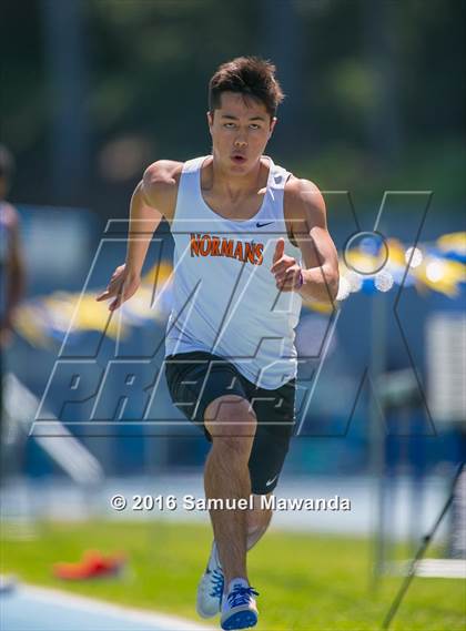 Thumbnail 3 in Bruin Legends of Track & Field Invitational photogallery.