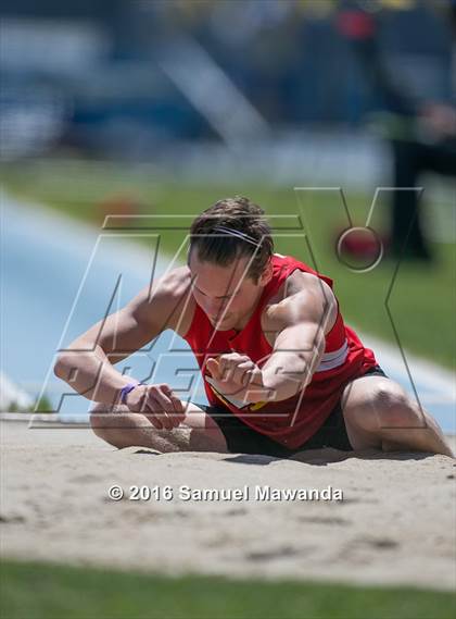 Thumbnail 3 in Bruin Legends of Track & Field Invitational photogallery.