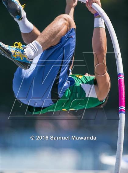Thumbnail 3 in Bruin Legends of Track & Field Invitational photogallery.