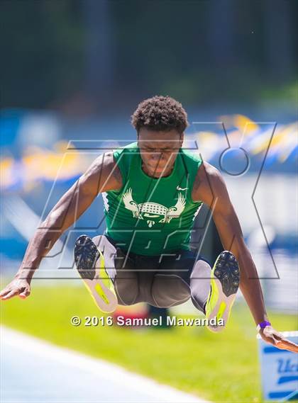 Thumbnail 1 in Bruin Legends of Track & Field Invitational photogallery.