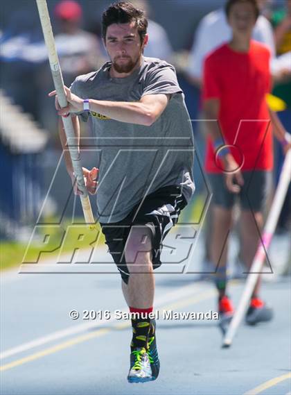 Thumbnail 1 in Bruin Legends of Track & Field Invitational photogallery.