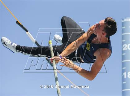 Thumbnail 1 in Bruin Legends of Track & Field Invitational photogallery.