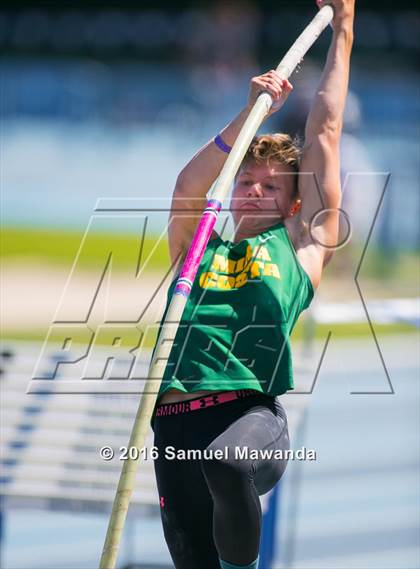 Thumbnail 1 in Bruin Legends of Track & Field Invitational photogallery.