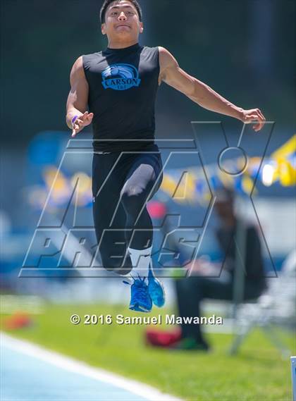 Thumbnail 1 in Bruin Legends of Track & Field Invitational photogallery.
