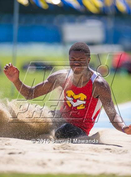 Thumbnail 1 in Bruin Legends of Track & Field Invitational photogallery.