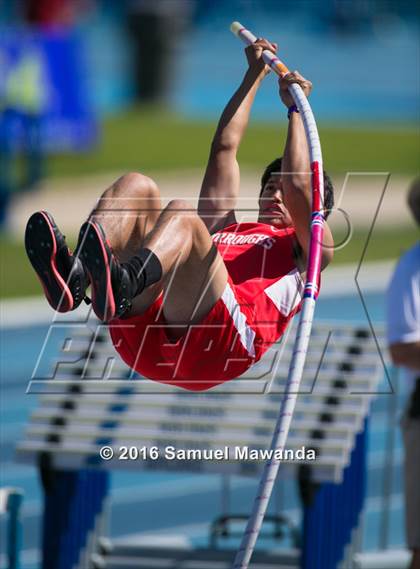 Thumbnail 1 in Bruin Legends of Track & Field Invitational photogallery.