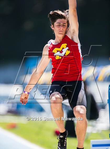 Thumbnail 1 in Bruin Legends of Track & Field Invitational photogallery.
