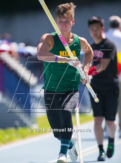 Thumbnail 1 in Bruin Legends of Track & Field Invitational photogallery.