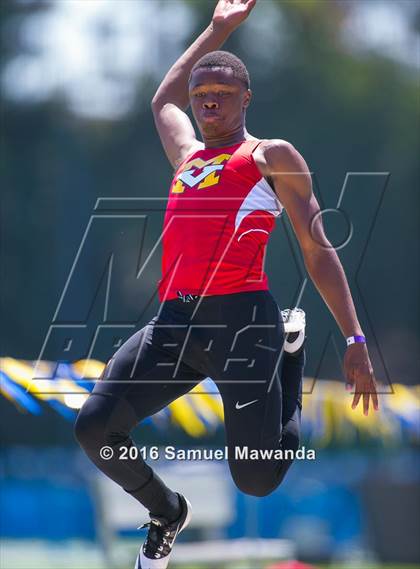 Thumbnail 2 in Bruin Legends of Track & Field Invitational photogallery.