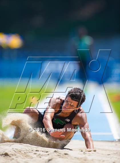 Thumbnail 1 in Bruin Legends of Track & Field Invitational photogallery.