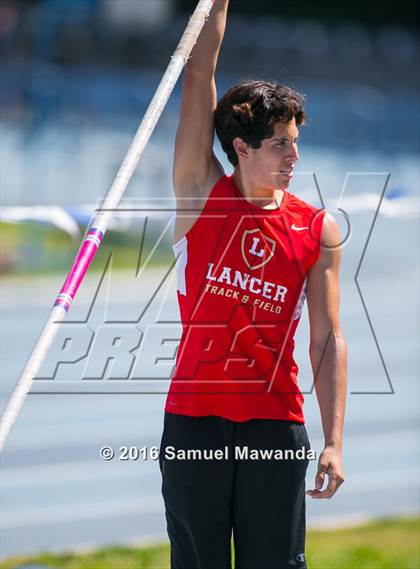 Thumbnail 3 in Bruin Legends of Track & Field Invitational photogallery.