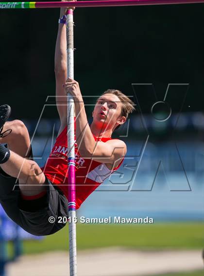 Thumbnail 2 in Bruin Legends of Track & Field Invitational photogallery.