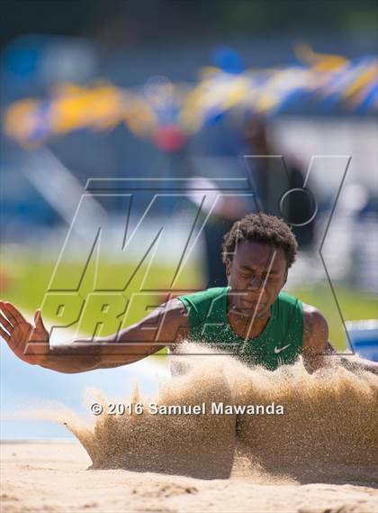 Thumbnail 2 in Bruin Legends of Track & Field Invitational photogallery.