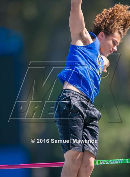 Thumbnail 1 in Bruin Legends of Track & Field Invitational photogallery.