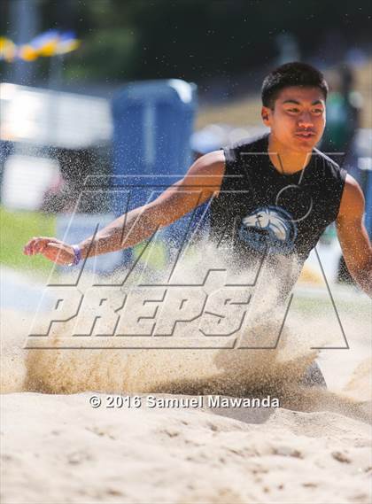 Thumbnail 3 in Bruin Legends of Track & Field Invitational photogallery.