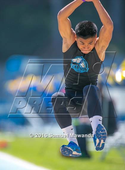Thumbnail 2 in Bruin Legends of Track & Field Invitational photogallery.