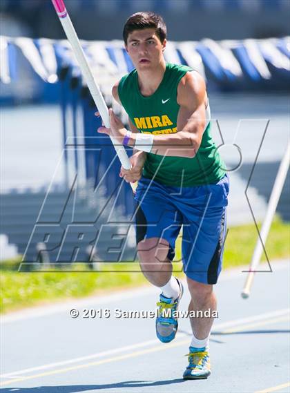 Thumbnail 1 in Bruin Legends of Track & Field Invitational photogallery.