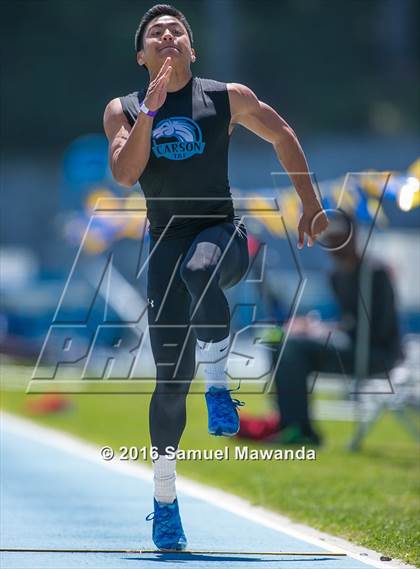 Thumbnail 3 in Bruin Legends of Track & Field Invitational photogallery.