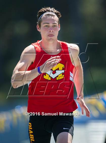 Thumbnail 2 in Bruin Legends of Track & Field Invitational photogallery.