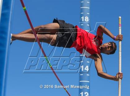 Thumbnail 2 in Bruin Legends of Track & Field Invitational photogallery.