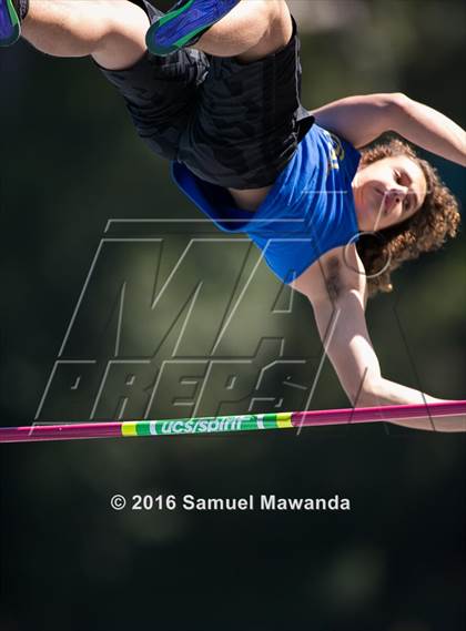 Thumbnail 2 in Bruin Legends of Track & Field Invitational photogallery.