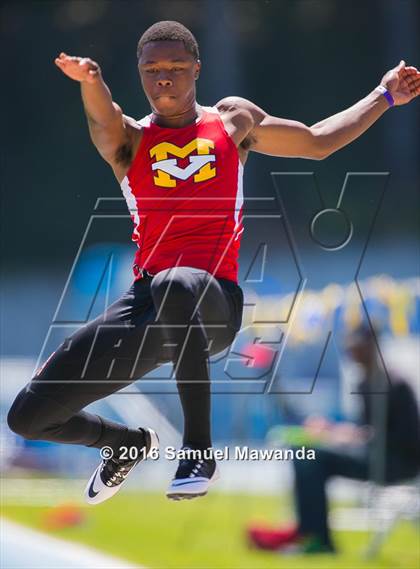 Thumbnail 2 in Bruin Legends of Track & Field Invitational photogallery.