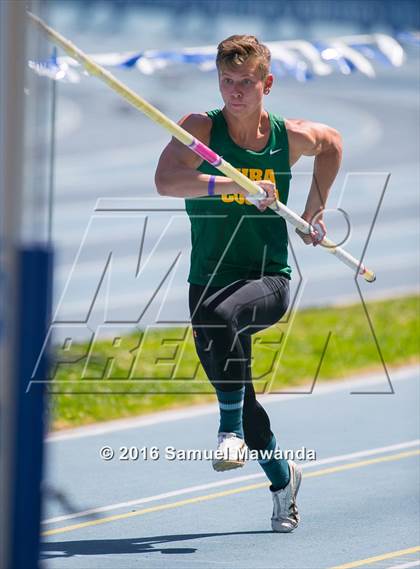Thumbnail 3 in Bruin Legends of Track & Field Invitational photogallery.