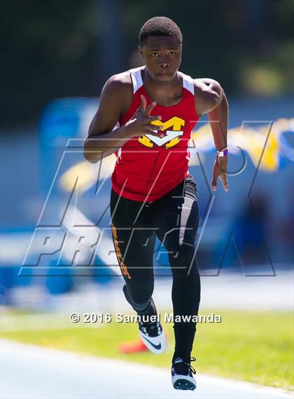Thumbnail 3 in Bruin Legends of Track & Field Invitational photogallery.