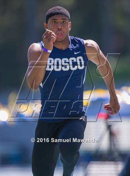 Thumbnail 3 in Bruin Legends of Track & Field Invitational photogallery.