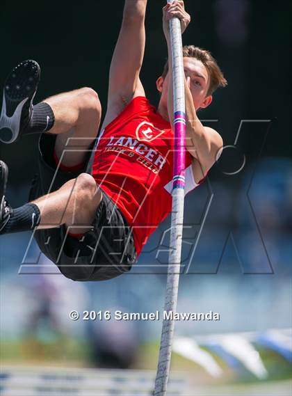 Thumbnail 1 in Bruin Legends of Track & Field Invitational photogallery.