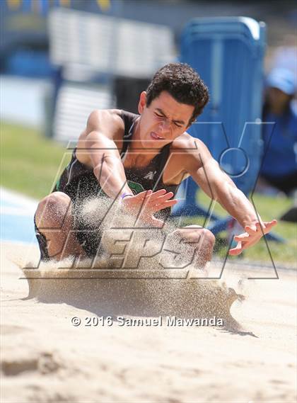 Thumbnail 2 in Bruin Legends of Track & Field Invitational photogallery.