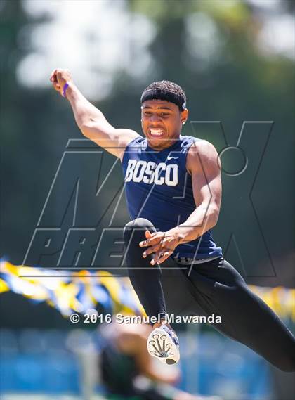Thumbnail 1 in Bruin Legends of Track & Field Invitational photogallery.