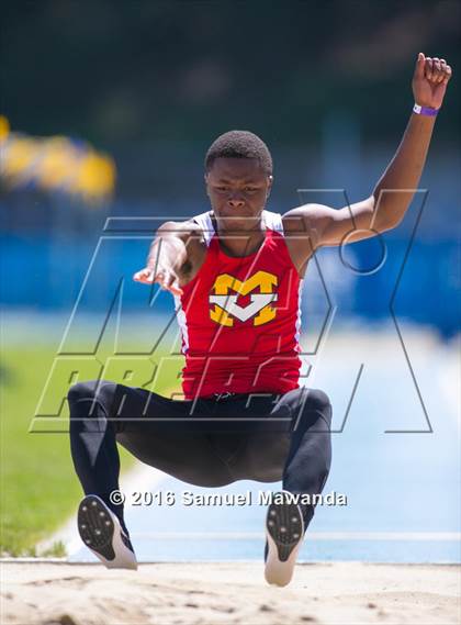 Thumbnail 3 in Bruin Legends of Track & Field Invitational photogallery.