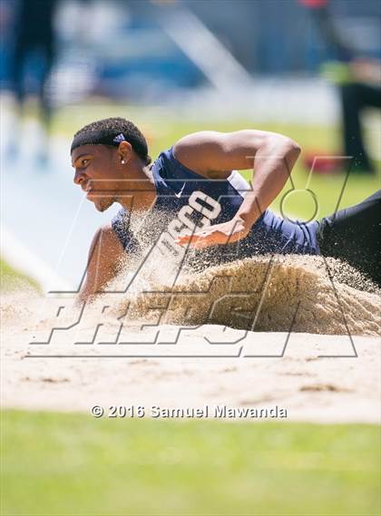 Thumbnail 2 in Bruin Legends of Track & Field Invitational photogallery.