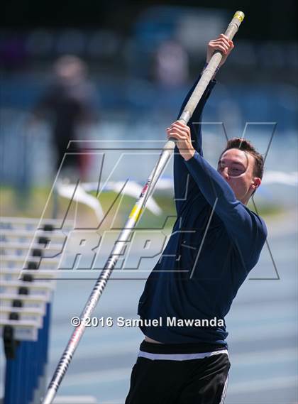 Thumbnail 1 in Bruin Legends of Track & Field Invitational photogallery.