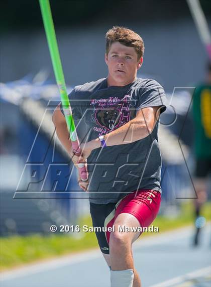Thumbnail 1 in Bruin Legends of Track & Field Invitational photogallery.