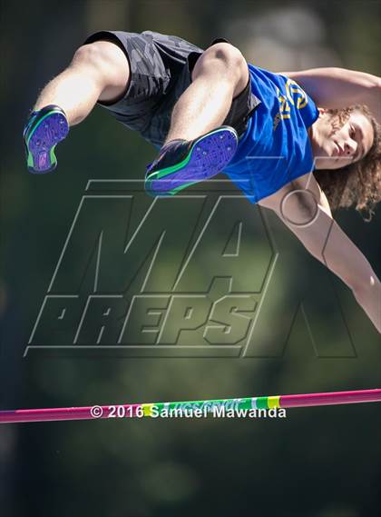 Thumbnail 3 in Bruin Legends of Track & Field Invitational photogallery.