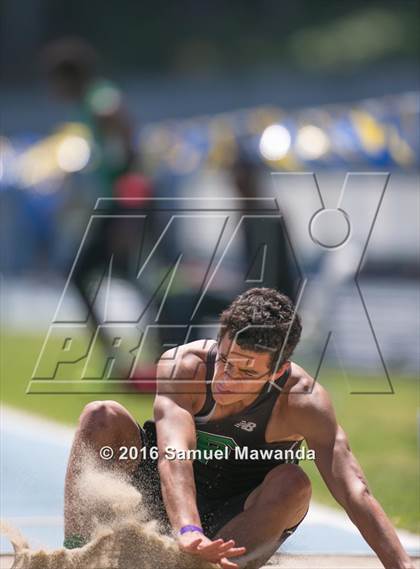 Thumbnail 2 in Bruin Legends of Track & Field Invitational photogallery.