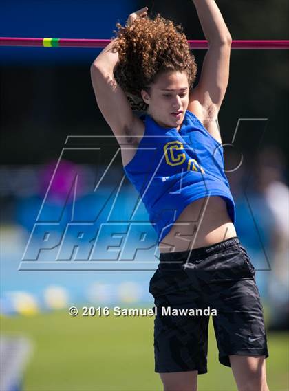 Thumbnail 1 in Bruin Legends of Track & Field Invitational photogallery.