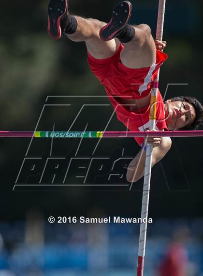 Thumbnail 2 in Bruin Legends of Track & Field Invitational photogallery.