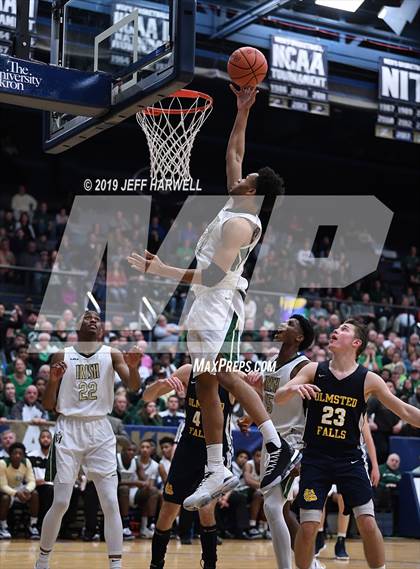 Thumbnail 3 in St. Vincent-St. Mary vs. Olmsted Falls (OHSAA DI Regional Semifinal) photogallery.
