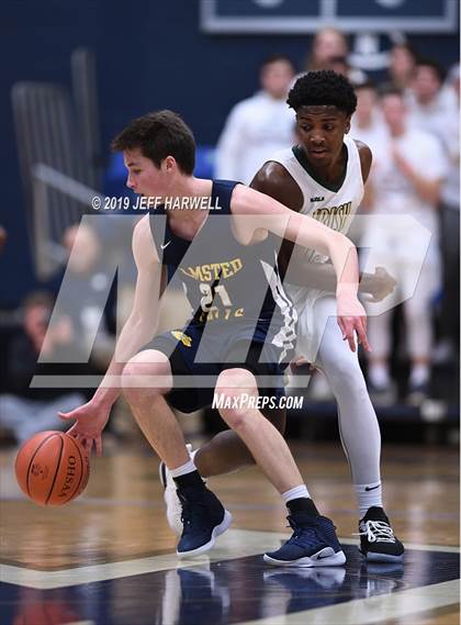 Thumbnail 2 in St. Vincent-St. Mary vs. Olmsted Falls (OHSAA DI Regional Semifinal) photogallery.