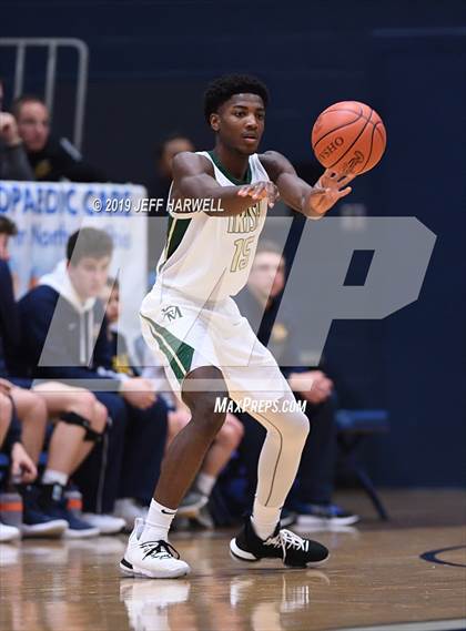 Thumbnail 2 in St. Vincent-St. Mary vs. Olmsted Falls (OHSAA DI Regional Semifinal) photogallery.