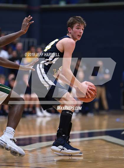 Thumbnail 1 in St. Vincent-St. Mary vs. Olmsted Falls (OHSAA DI Regional Semifinal) photogallery.