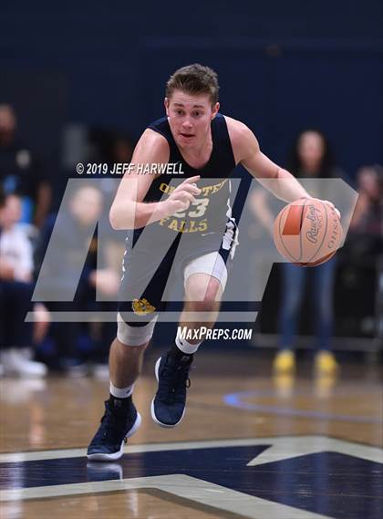 Thumbnail 3 in St. Vincent-St. Mary vs. Olmsted Falls (OHSAA DI Regional Semifinal) photogallery.