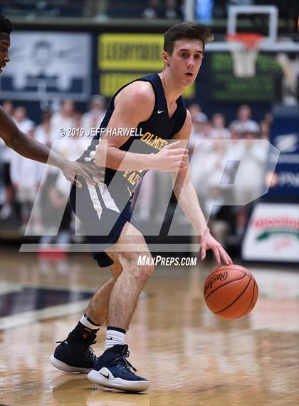 Thumbnail 1 in St. Vincent-St. Mary vs. Olmsted Falls (OHSAA DI Regional Semifinal) photogallery.